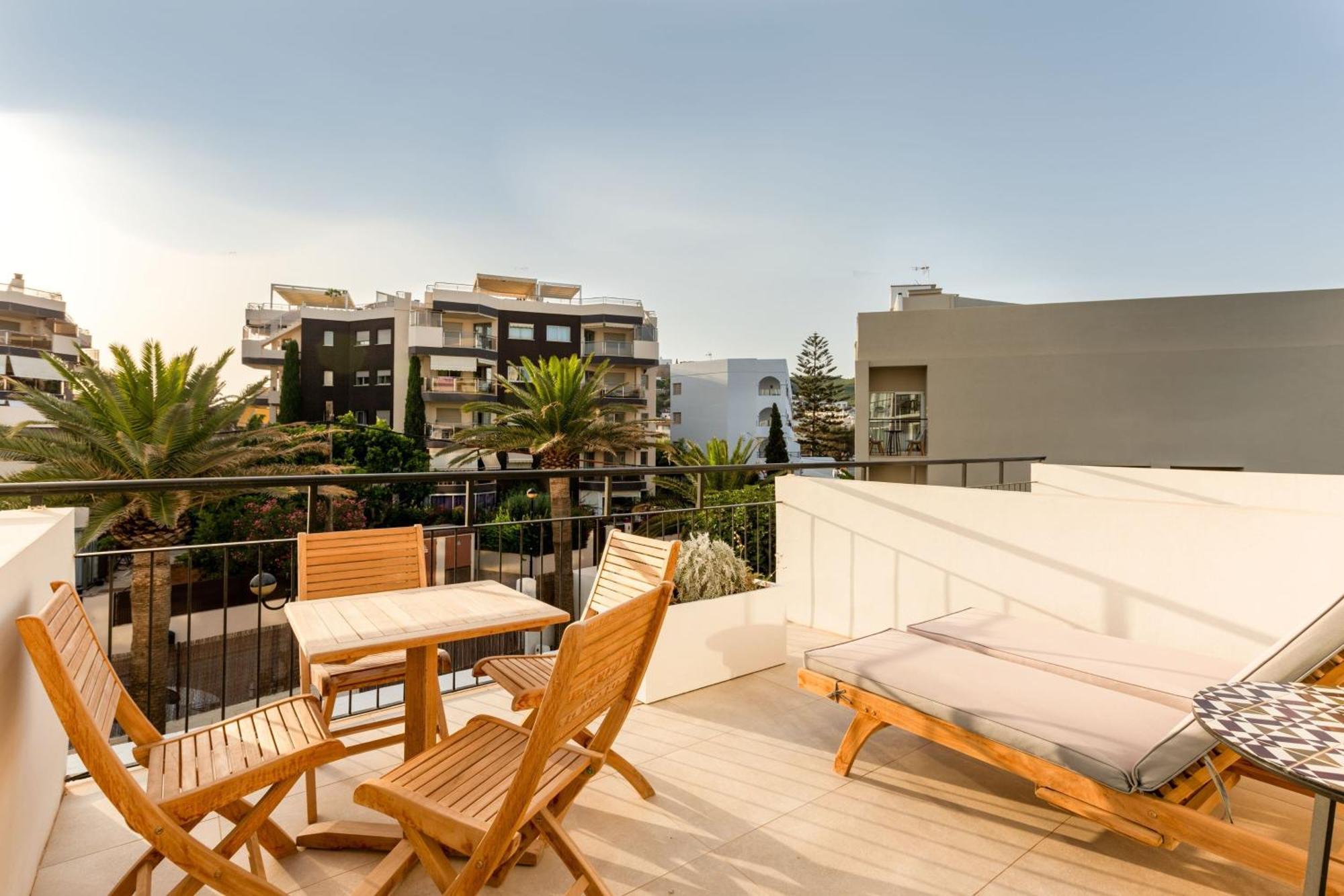 Hotel Riomar, Ibiza, a Tribute Portfolio Hotel Santa Eularia des Riu Esterno foto