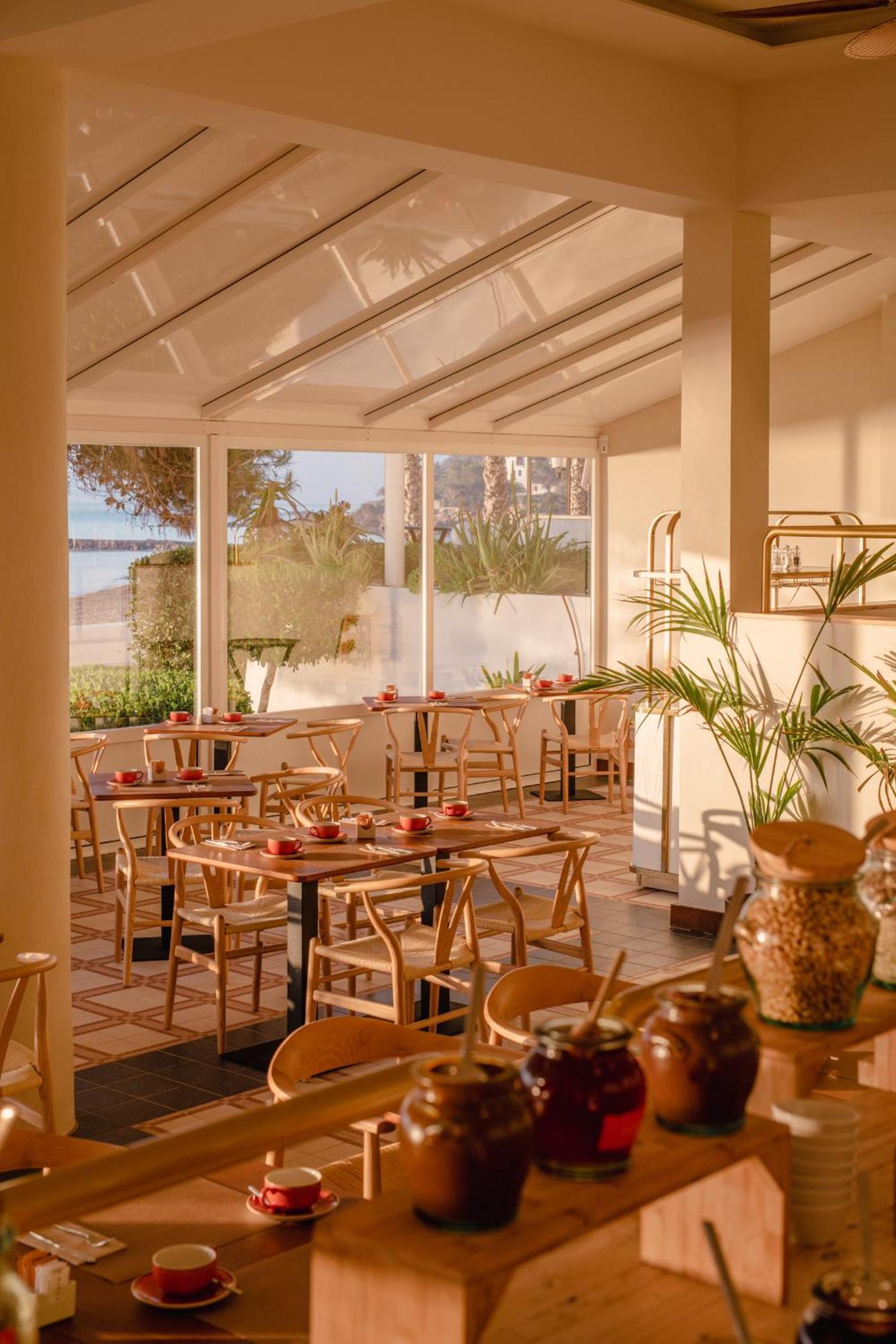 Hotel Riomar, Ibiza, a Tribute Portfolio Hotel Santa Eularia des Riu Esterno foto